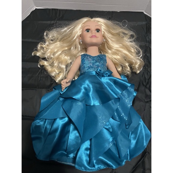 Journey Girls Other - Toys R Us TRU Exclusive Journey Girls 18" Doll Meredith in Australia Blonde Hair